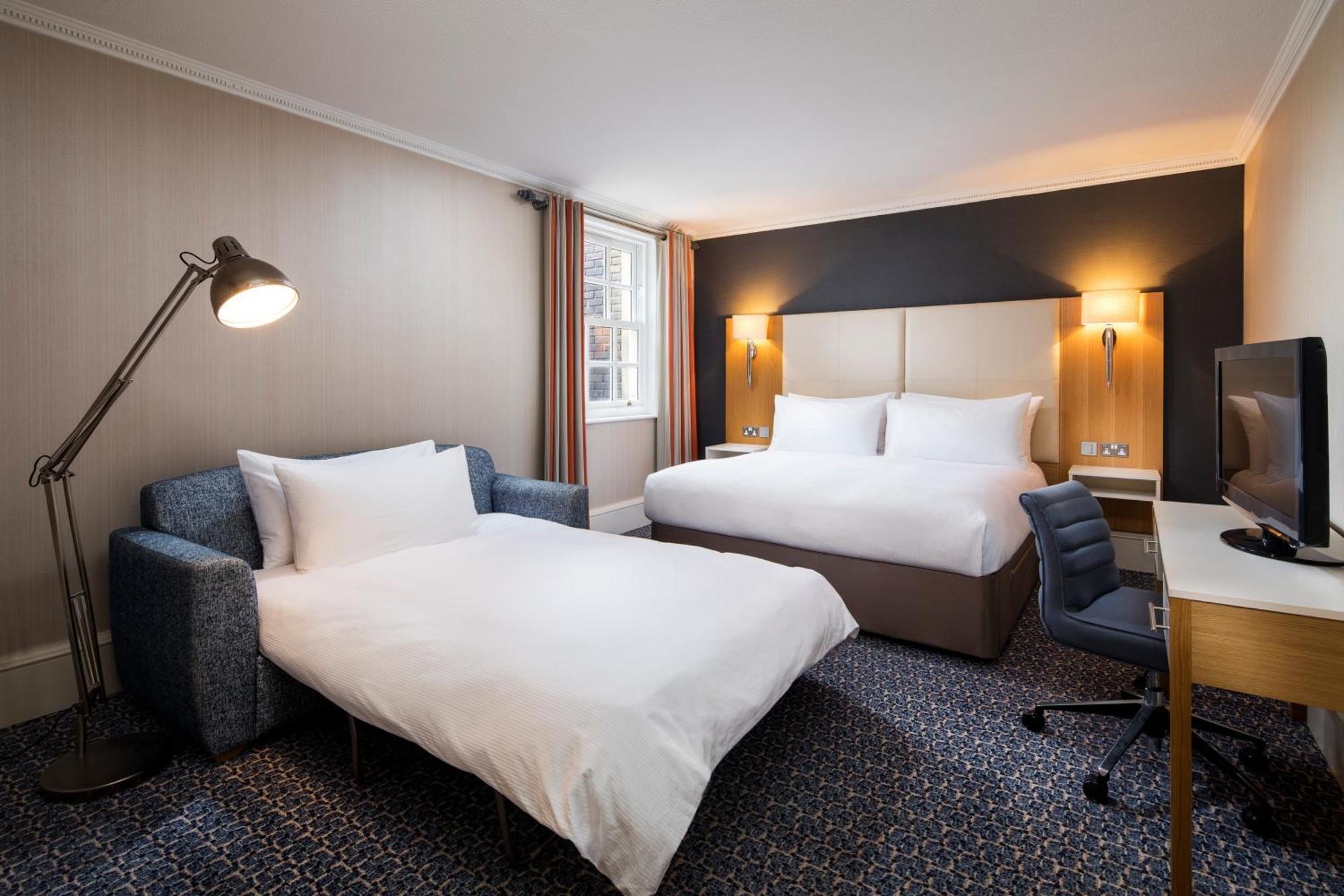 Oulton Hall Hotel, Spa & Golf Resort Leeds  Exteriér fotografie