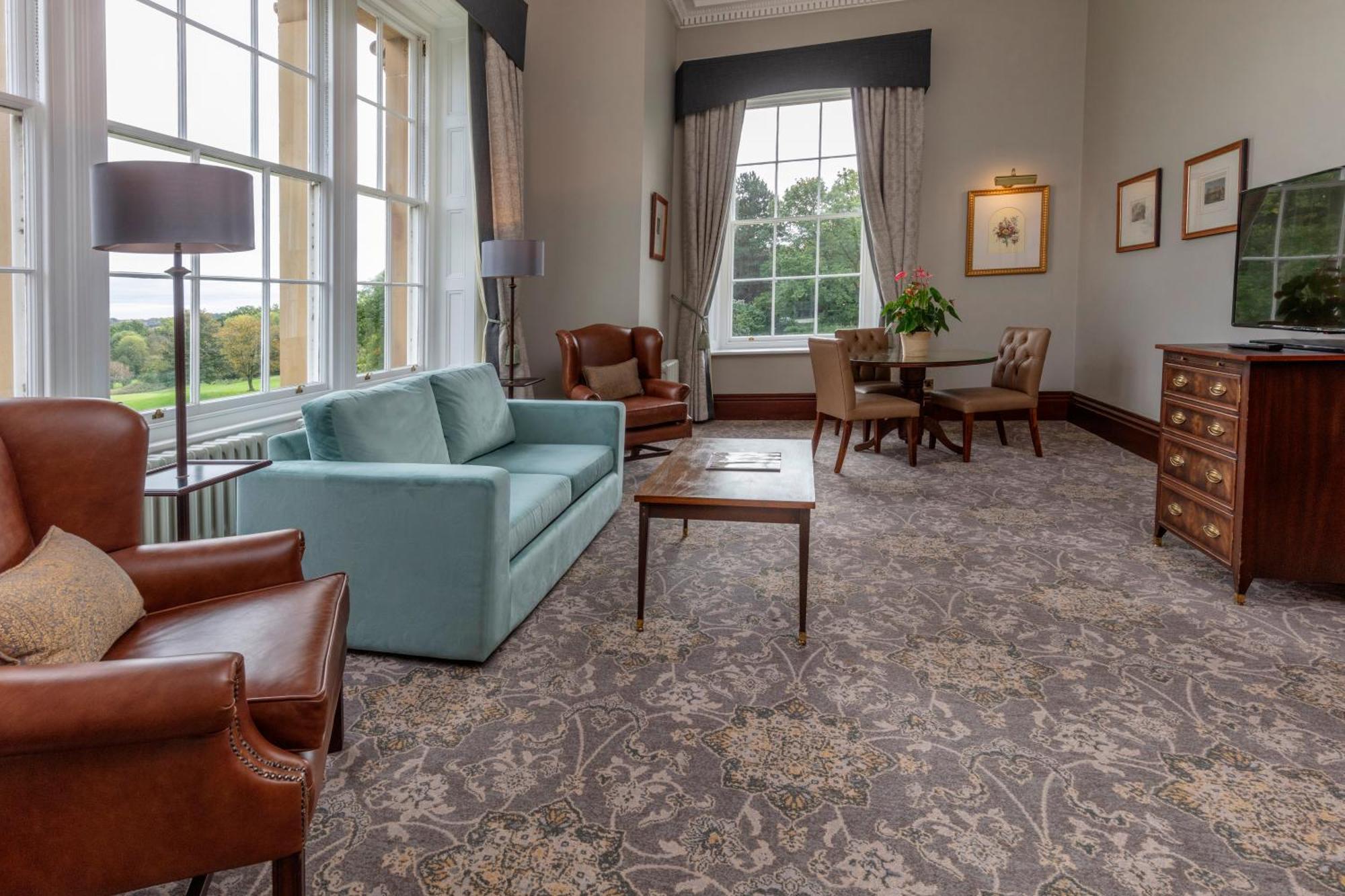 Oulton Hall Hotel, Spa & Golf Resort Leeds  Exteriér fotografie