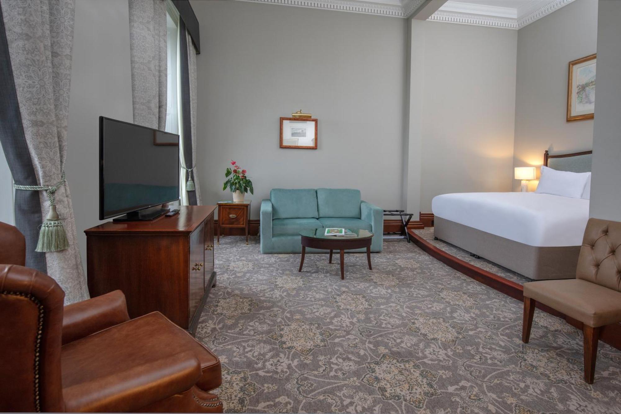 Oulton Hall Hotel, Spa & Golf Resort Leeds  Pokoj fotografie