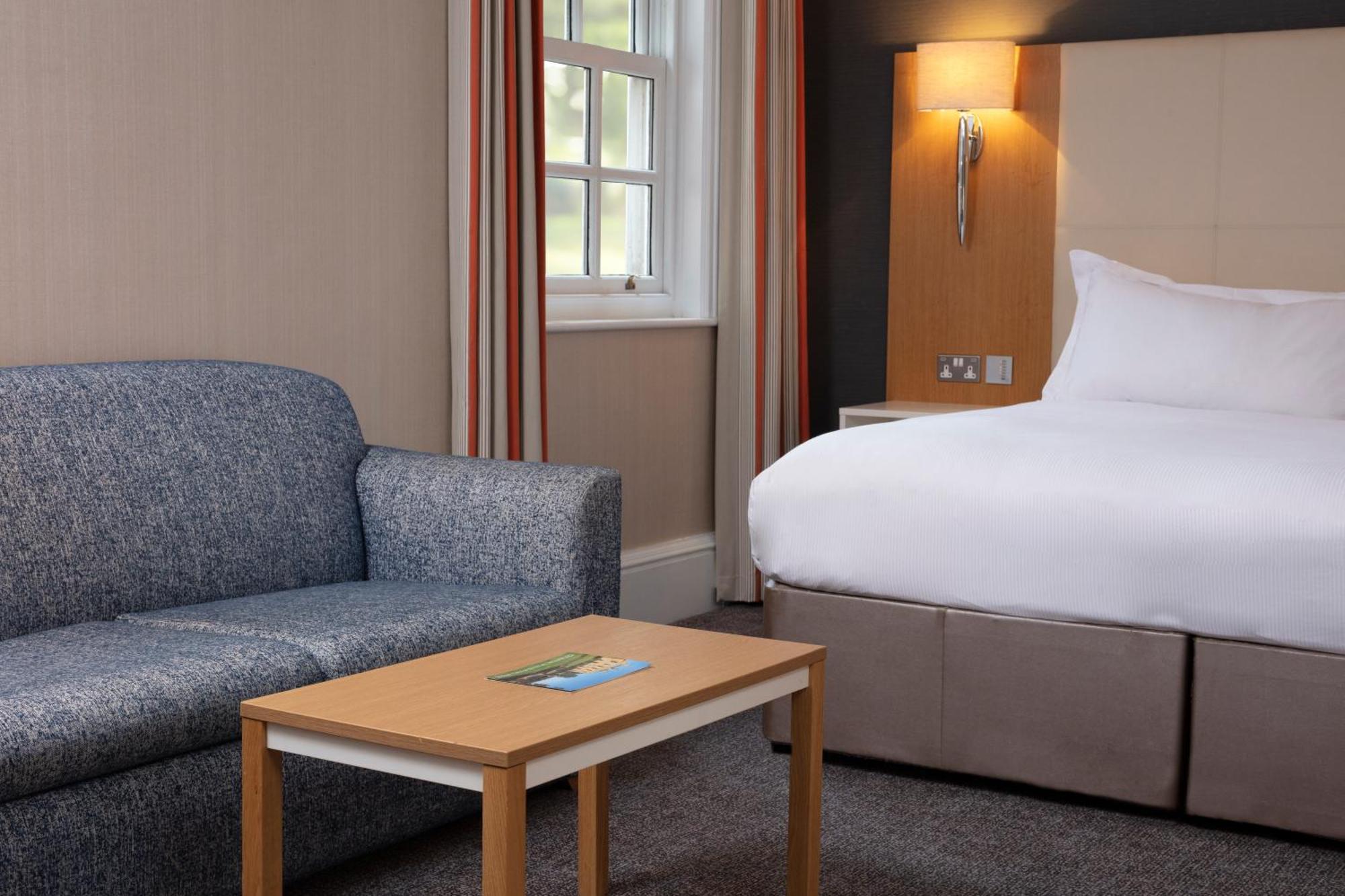 Oulton Hall Hotel, Spa & Golf Resort Leeds  Exteriér fotografie